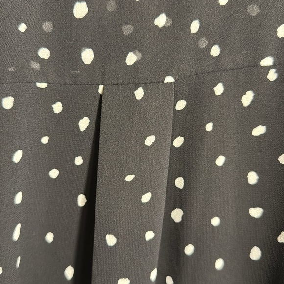 NWT women’s blouse size xl Black and White Polka Dot Women's Top sheer sleeves - Picture 5 of 12